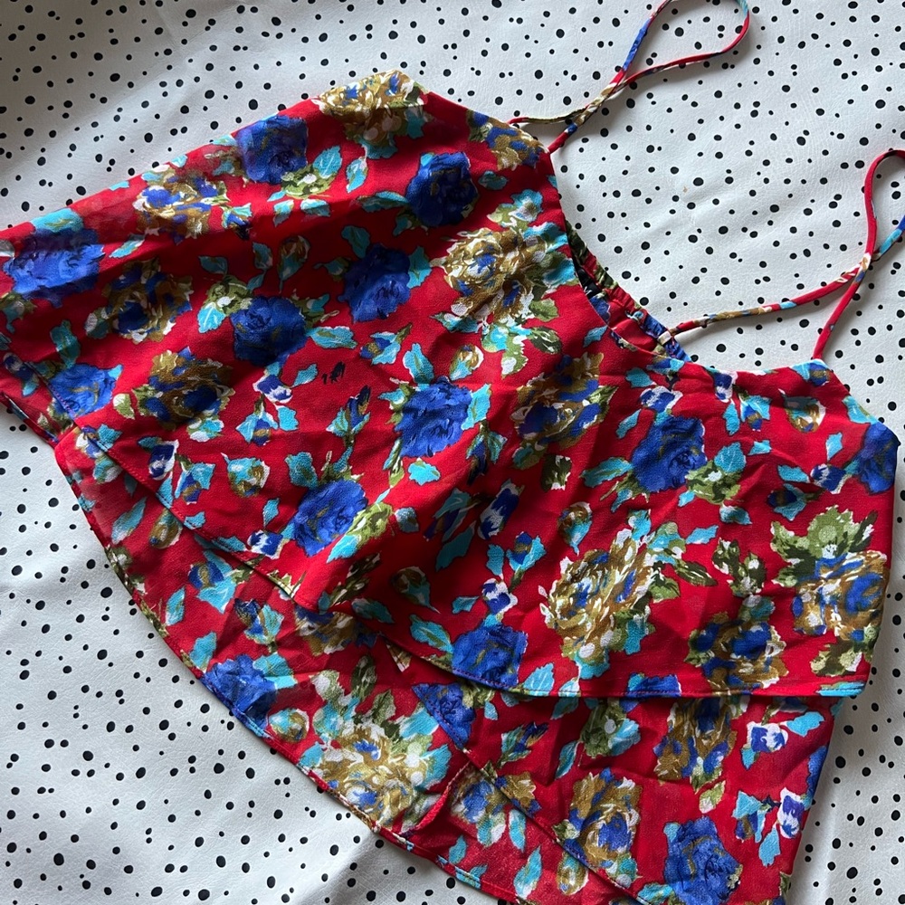 Millau Floral Feminine Cropped Flowing Tank Red Blue Medium
